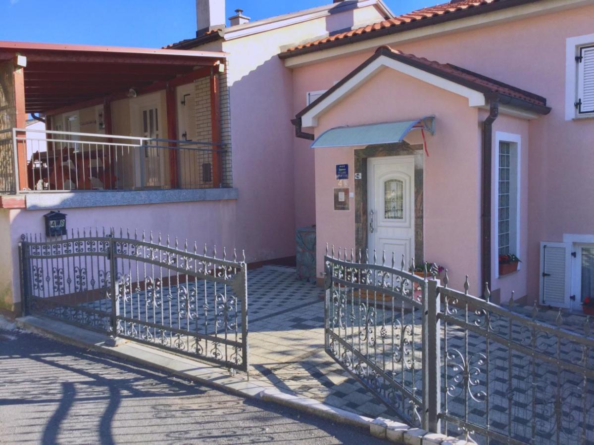 Apartment Jelena Цриквеница Экстерьер фото
